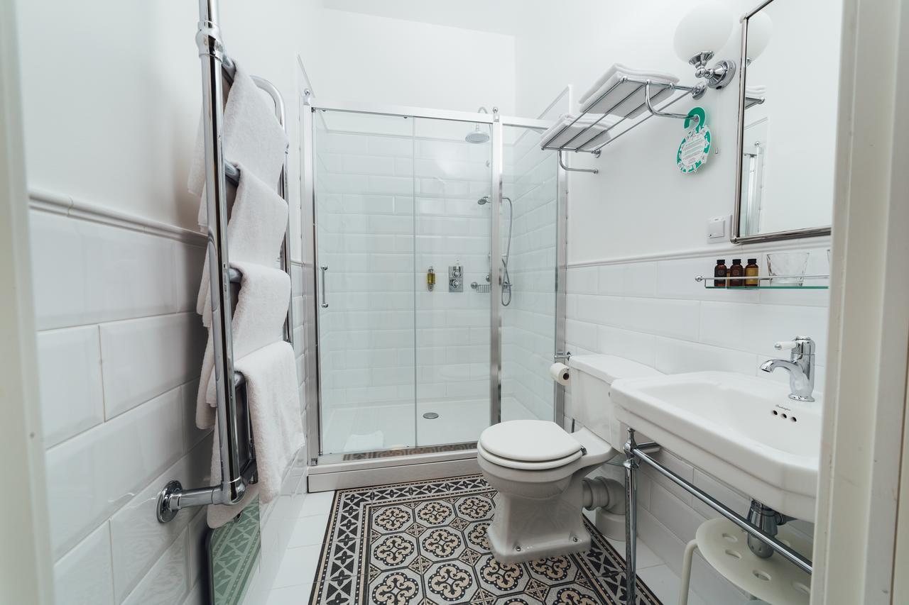 Sherlock Art Hotel Riga Dış mekan fotoğraf